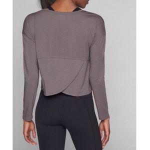 Athleta Studio Long Sleeve Cropped Shirt Dark Gray